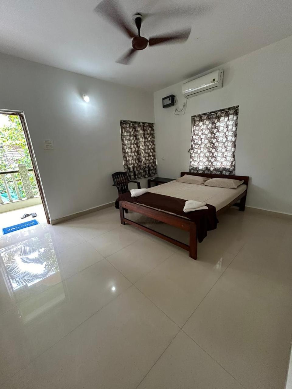 Hare Krishna Hotel Arambol Exterior foto