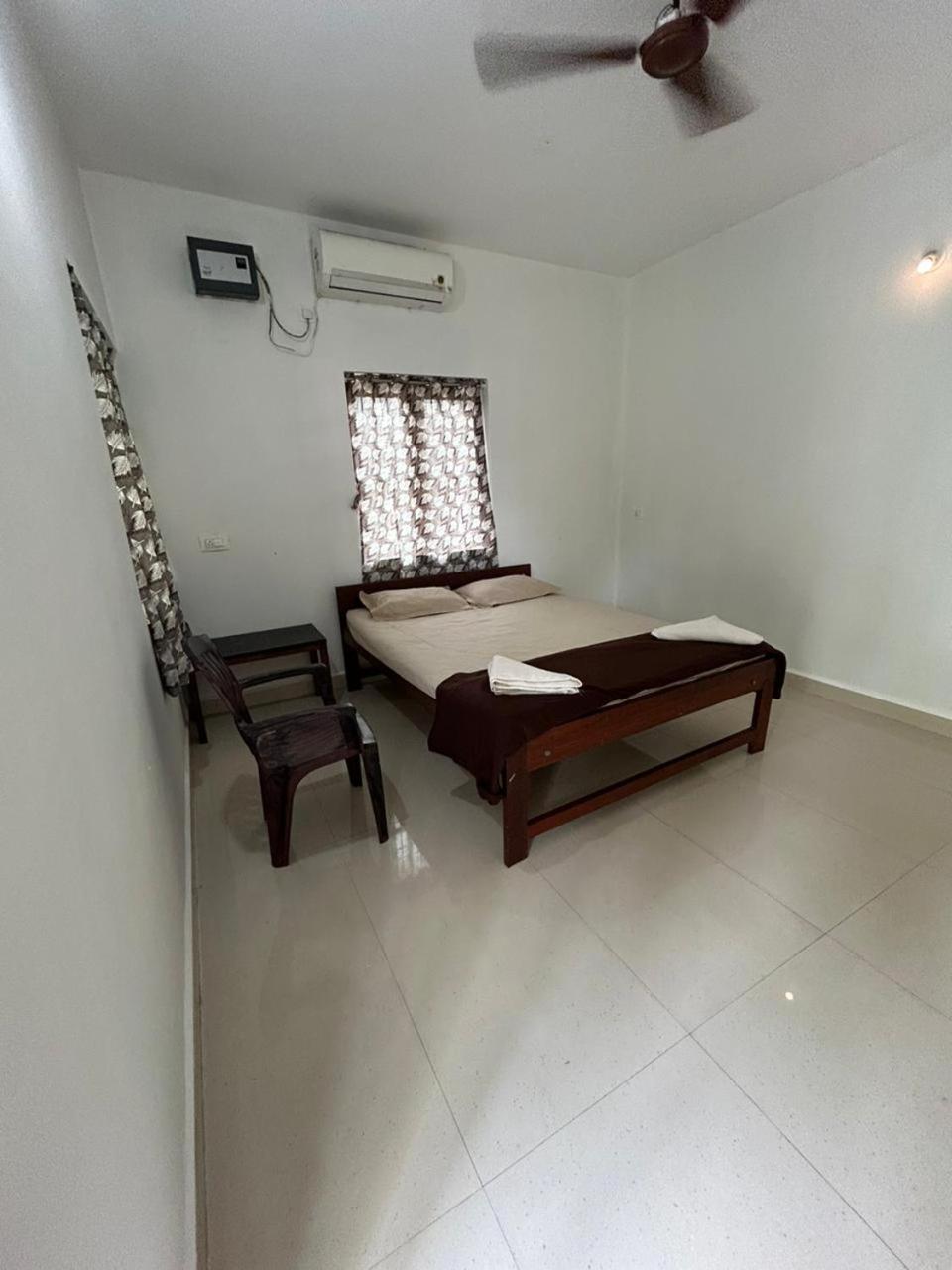 Hare Krishna Hotel Arambol Exterior foto